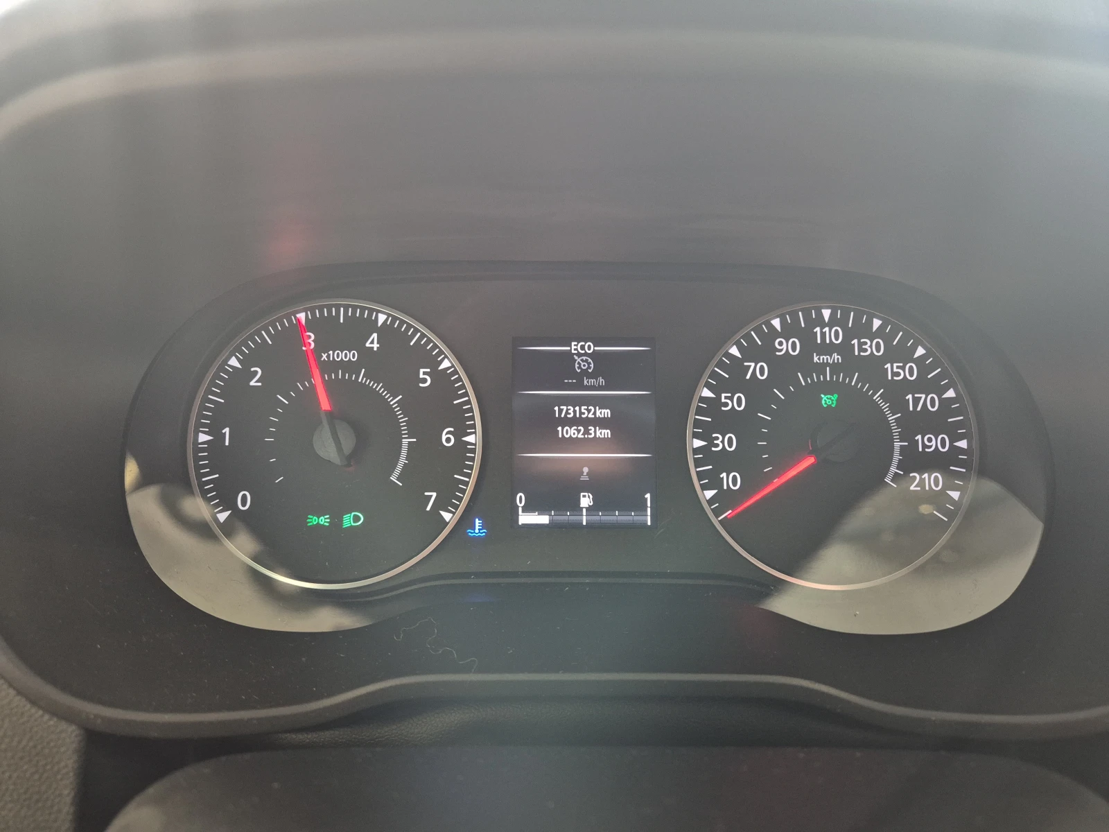 Dacia Duster, снимка 7 - Автомобили и джипове - 54245854