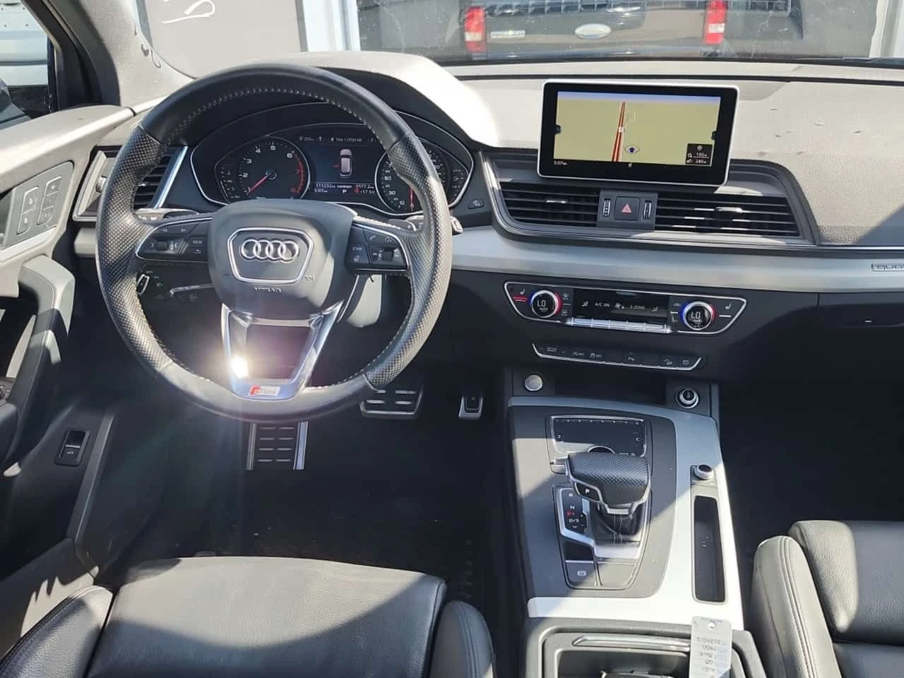 Audi Q5 * Progressiv S-line* АВТОКРЕДИТ* , снимка 8 - Автомобили и джипове - 54831099