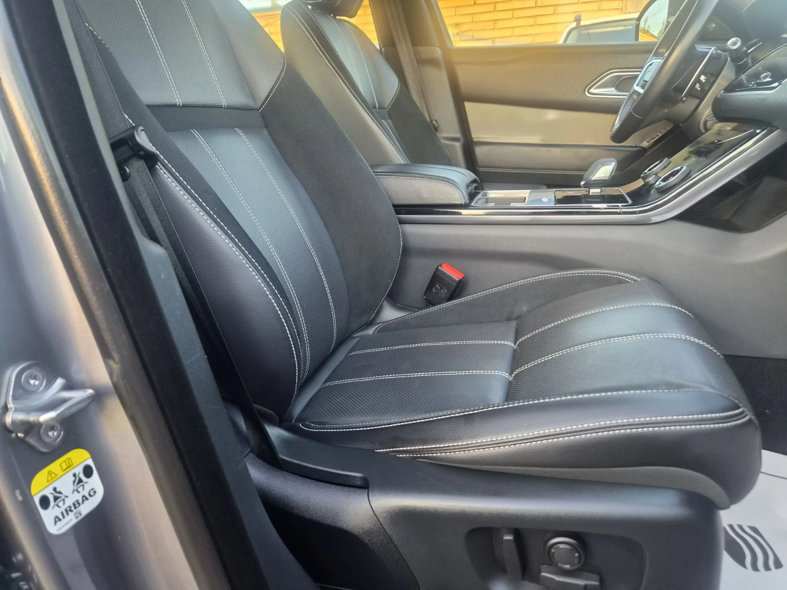 Land Rover Range Rover Velar 3.0D-FACE LIFT-2021г-ПАНОРАМА, снимка 13 - Автомобили и джипове - 55534566