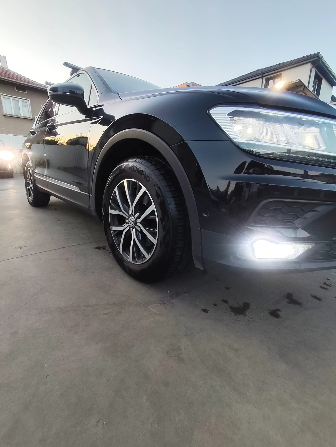 VW Tiguan 2.0, снимка 3 - Автомобили и джипове - 55555903