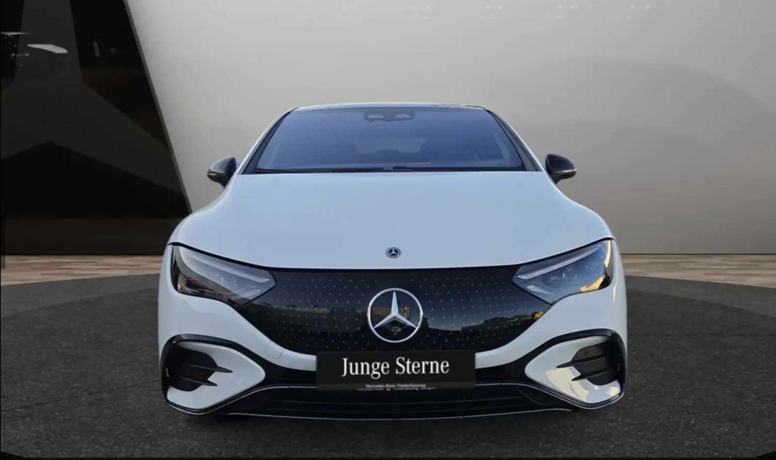 Mercedes-Benz EQE 350 AMG 4MATIC, снимка 2 - Автомобили и джипове - 55801066
