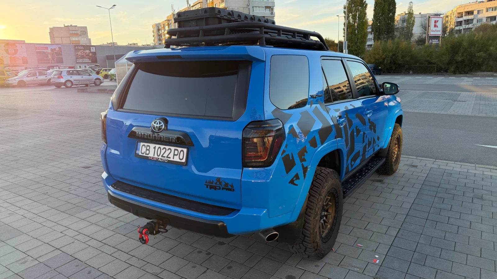 Toyota 4runner Trd Pro, снимка 4 - Автомобили и джипове - 56639439