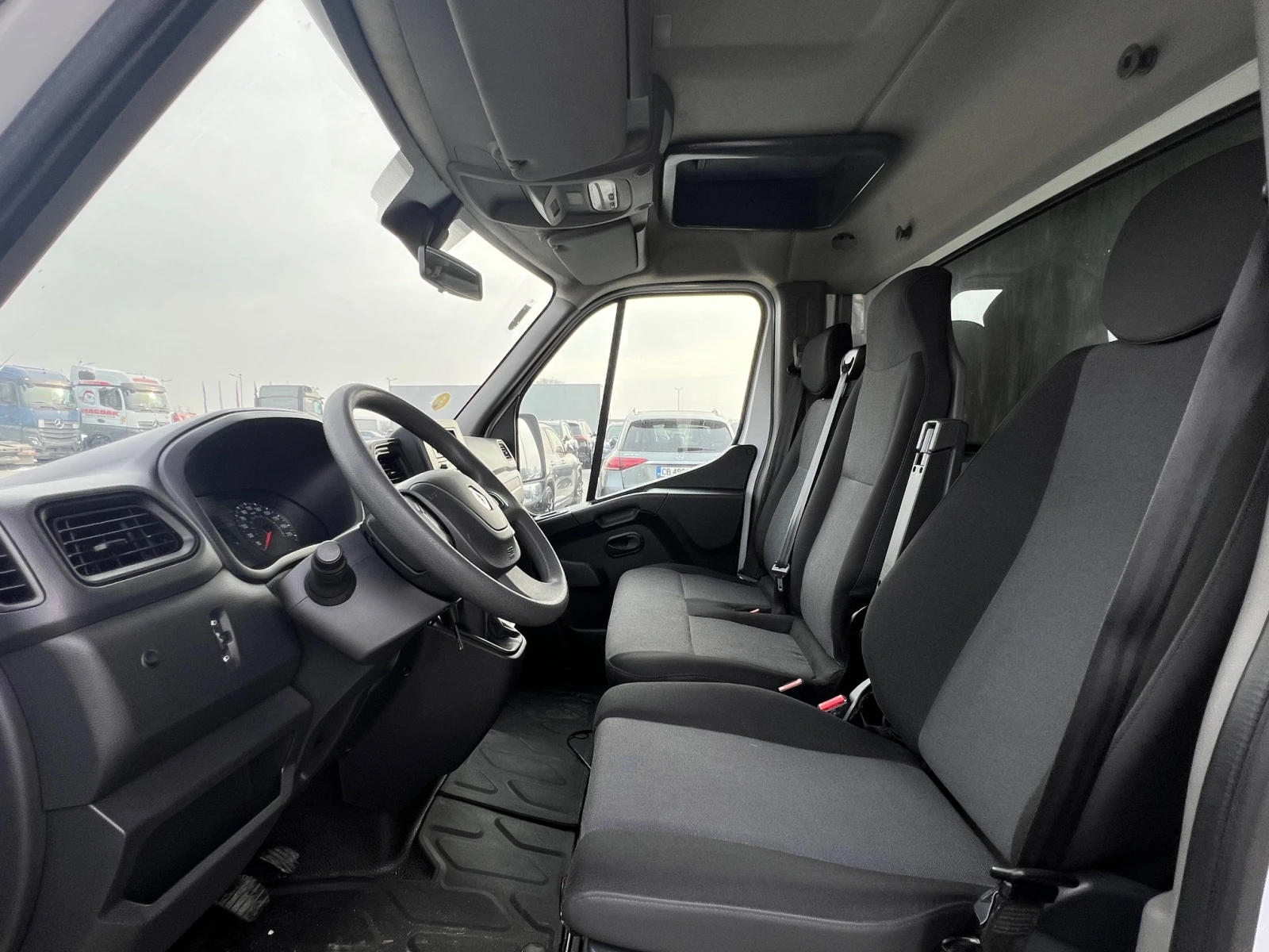 Renault Master 2.3 - изображение 8