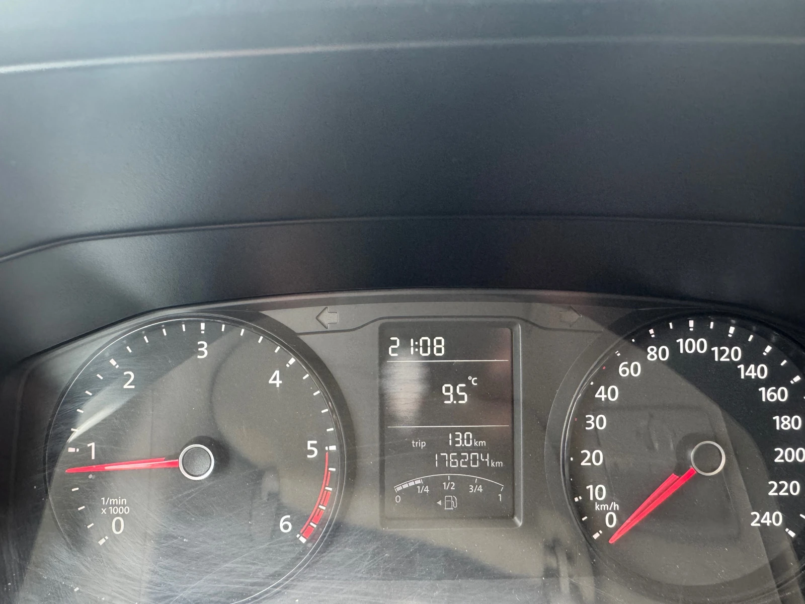 VW T6 2.0tdi 177000km.100% | Mobile.bg � ����������� 11