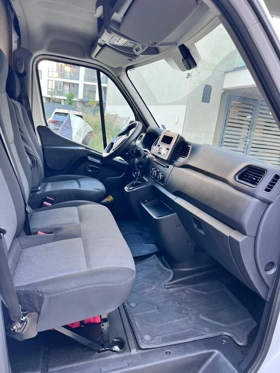 Renault Master Товарен , снимка 6 - Бусове и автобуси - 55769625