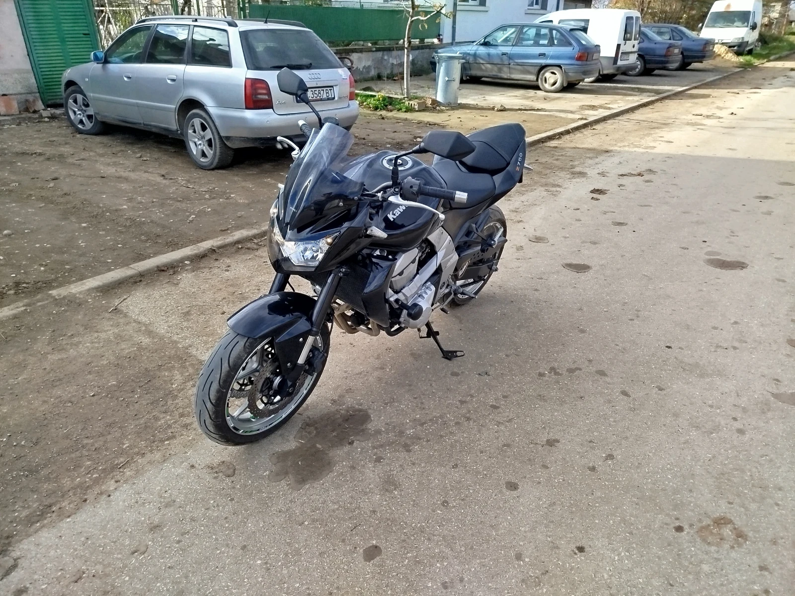 Kawasaki Z Z750 - изображение 3