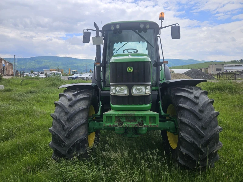 Трактор John Deere 6820, снимка 2 - Селскостопанска техника - 50459829