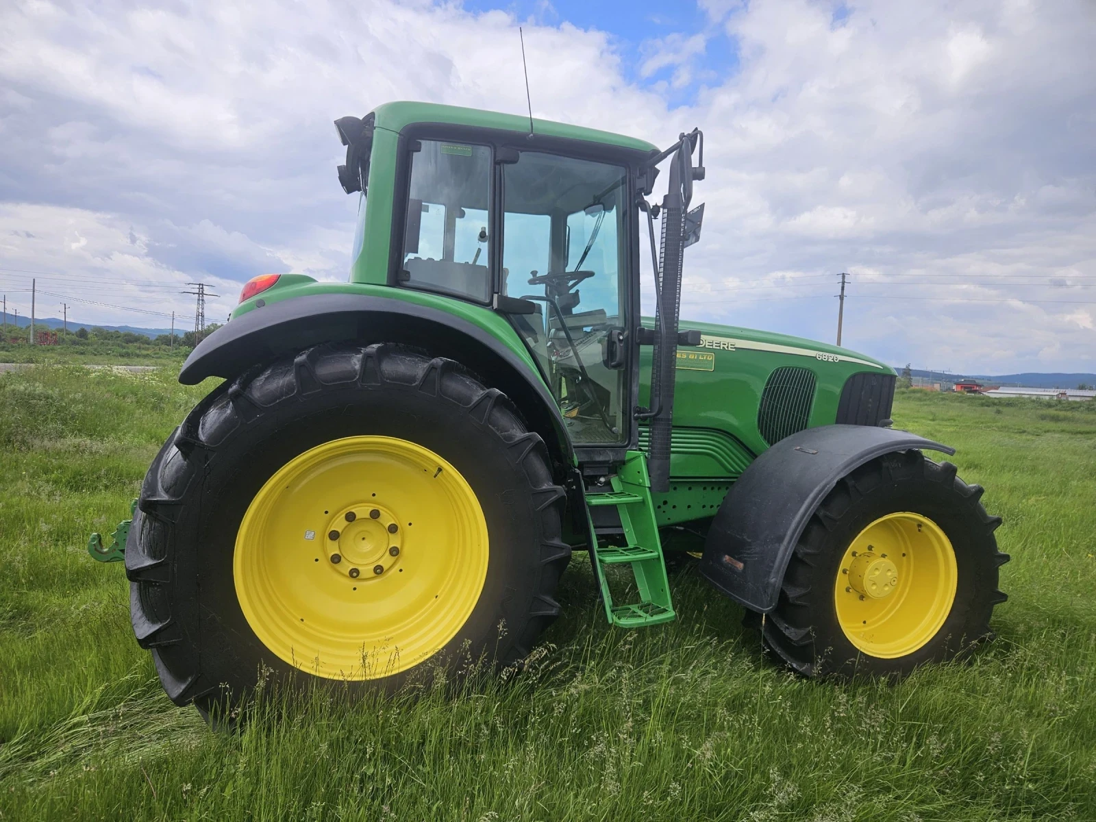 Трактор John Deere 6820 - изображение 3