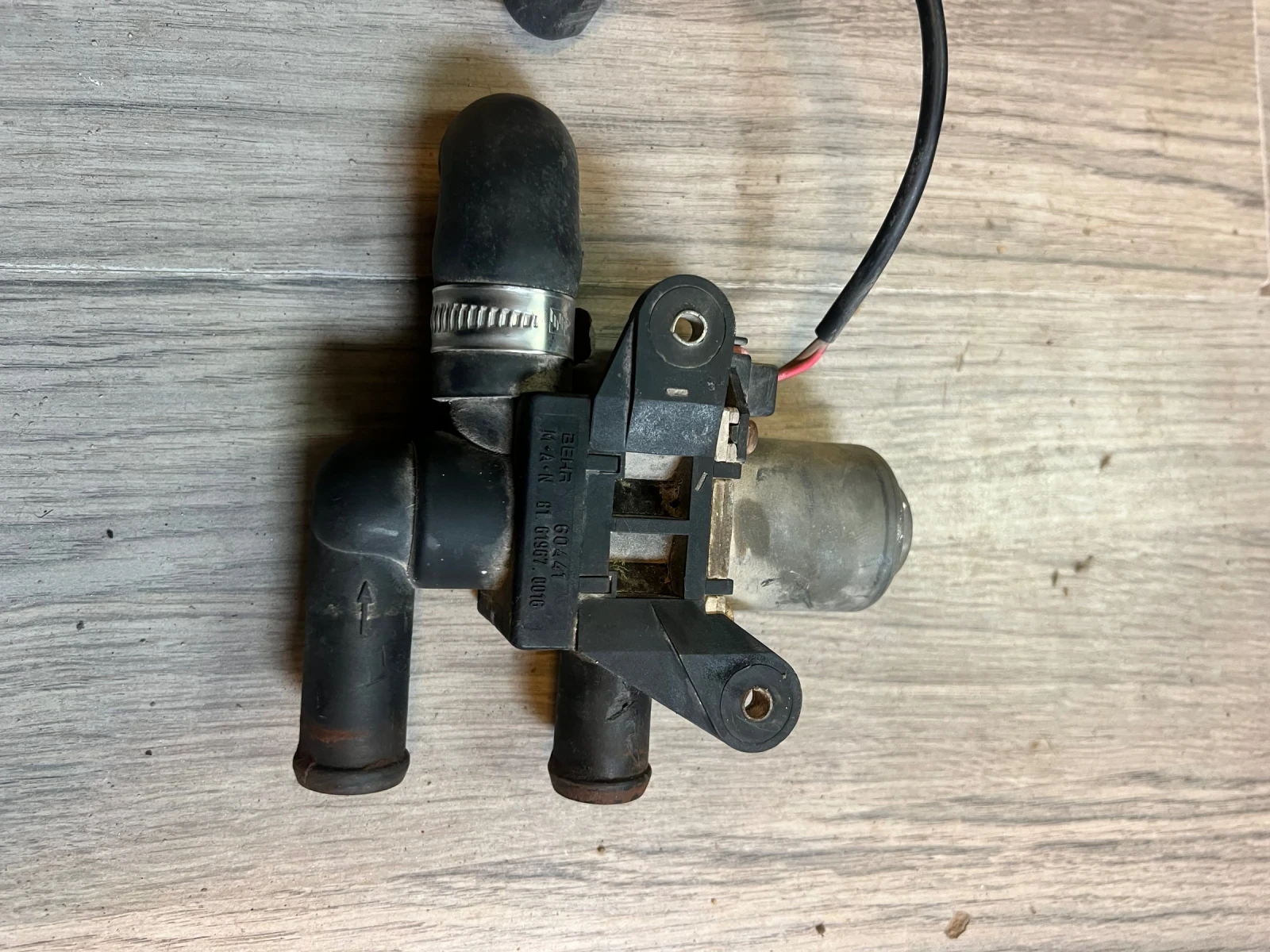 1147412139      81.61967.0016 BEHR 60441 | Mobile.bg   4