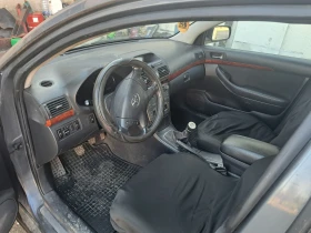 Toyota Avensis 2.2 D-CAT, снимка 9