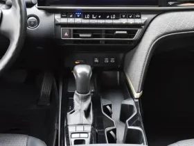 Toyota Camry XSE HYBRID * AWD * ЧЕРЕН САЛОН * CARFAX * , снимка 13