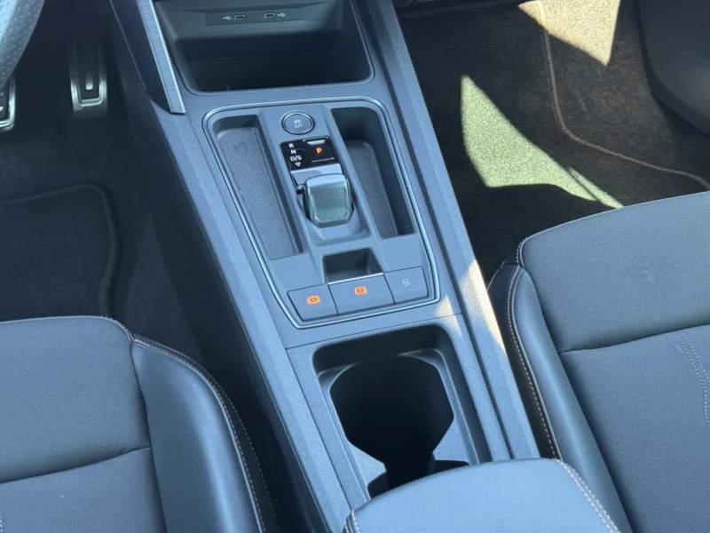 Cupra Formentor 2.0TSI* VZ* KEYLESS* CAMERA* BEATS* CARPLAY, снимка 12 - Автомобили и джипове - 51505232