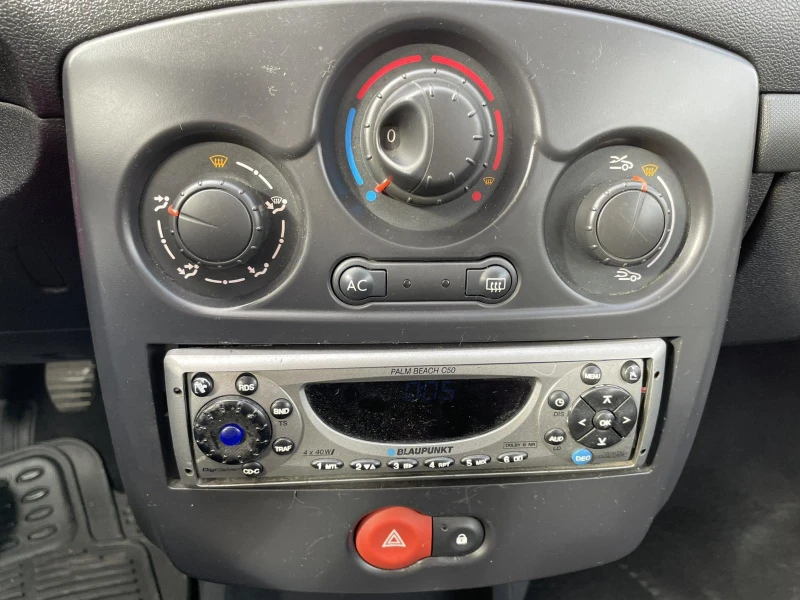 Renault Clio, снимка 6 - Автомобили и джипове - 52383701