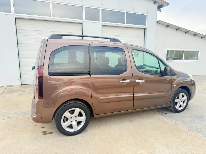 Peugeot Partner 1.6hdi 92k.c* Outdoor* Panorama* Tepee* , снимка 13 - Автомобили и джипове - 52396806