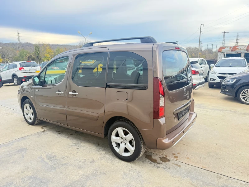 Peugeot Partner 1.6hdi 92k.c* Outdoor* Panorama* Tepee* , снимка 4 - Автомобили и джипове - 52396806