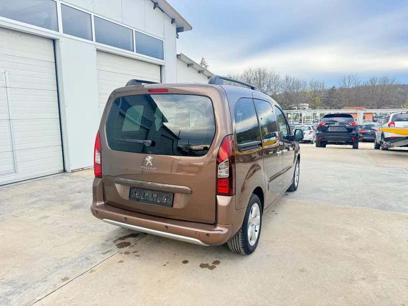 Peugeot Partner 1.6hdi 92k.c* Outdoor* Panorama* Tepee* , снимка 14 - Автомобили и джипове - 52396806