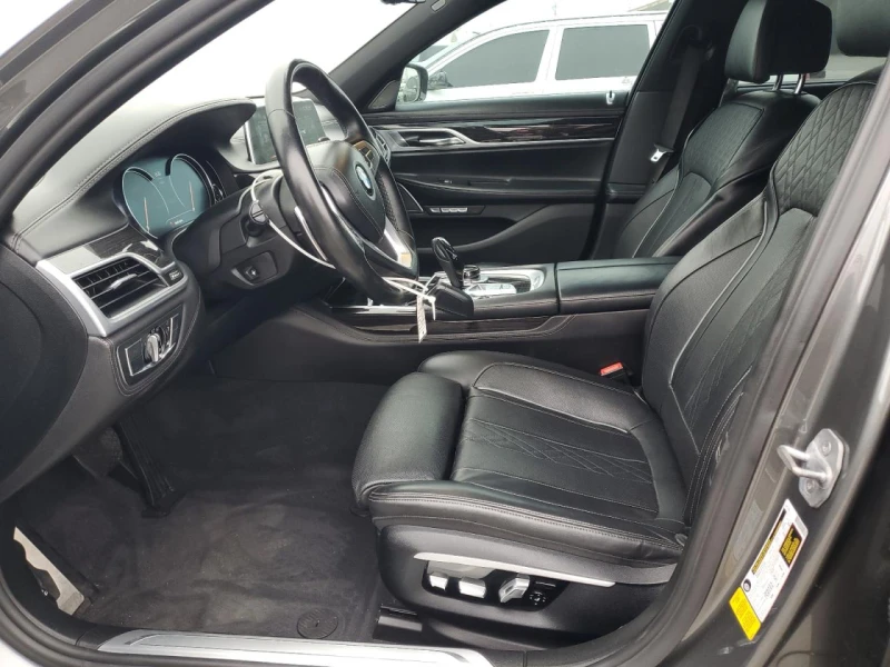 BMW 740 I* SPORT-PKG* 360 CAMERA* LANE ASSIST* H&K SOUND* , снимка 8 - Автомобили и джипове - 52663704