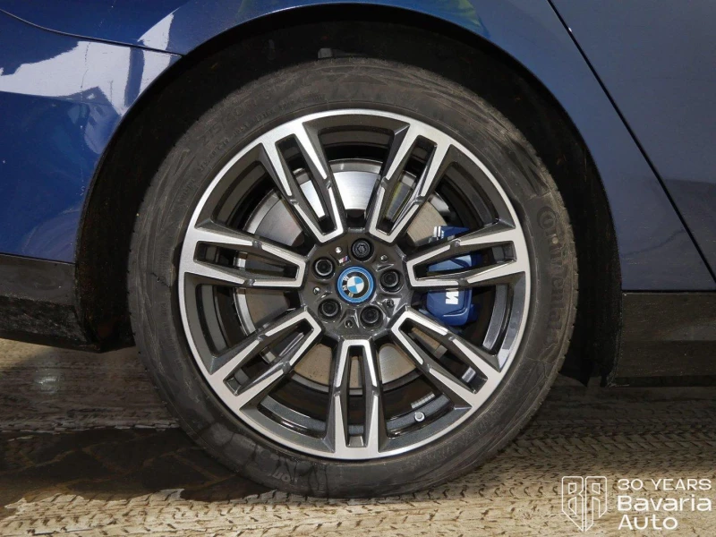 BMW i5 M60 xDrive Touring, снимка 16 - Автомобили и джипове - 52835853