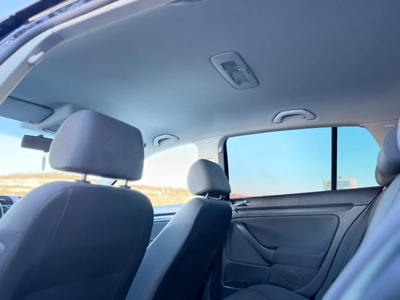 VW Golf 1.9 105 BKC , снимка 17 - Автомобили и джипове - 52914587