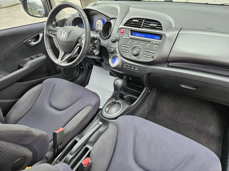 Honda Jazz 1.4i Facelift Panorama Пълна сервизна история, снимка 15 - Автомобили и джипове - 53145329