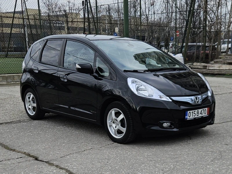 Honda Jazz 1.4i Facelift Panorama Пълна сервизна история, снимка 3 - Автомобили и джипове - 53145329