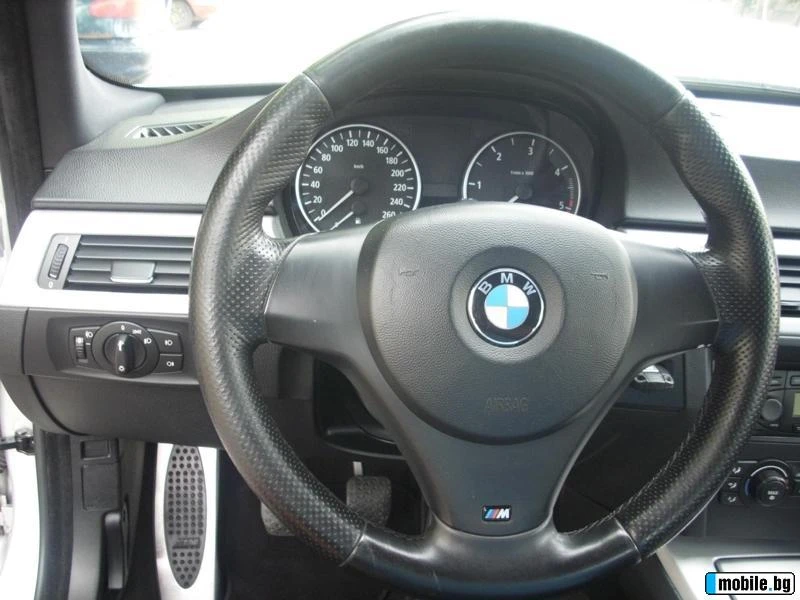 BMW 320 M-PAKET+ FULL-PERFEKTEN, снимка 13 - Автомобили и джипове - 46773671