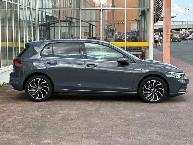 VW Golf VIII* 37000km* 150ps - изображение 2