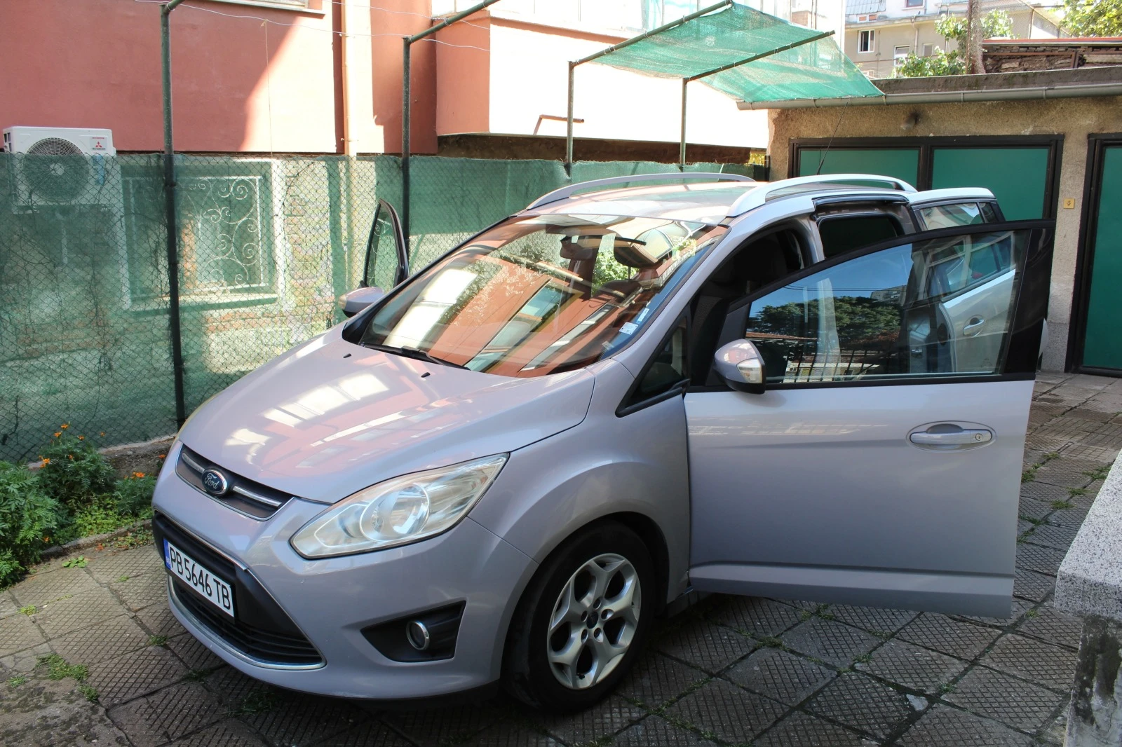 Ford C-max Grand - изображение 4