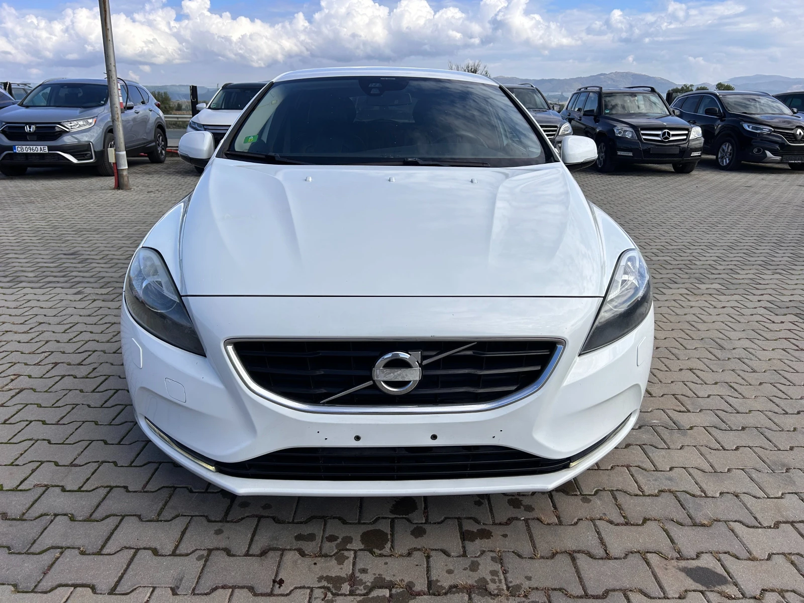 Volvo V40 1.6D KOJA/NAVI EURO 5 - изображение 3