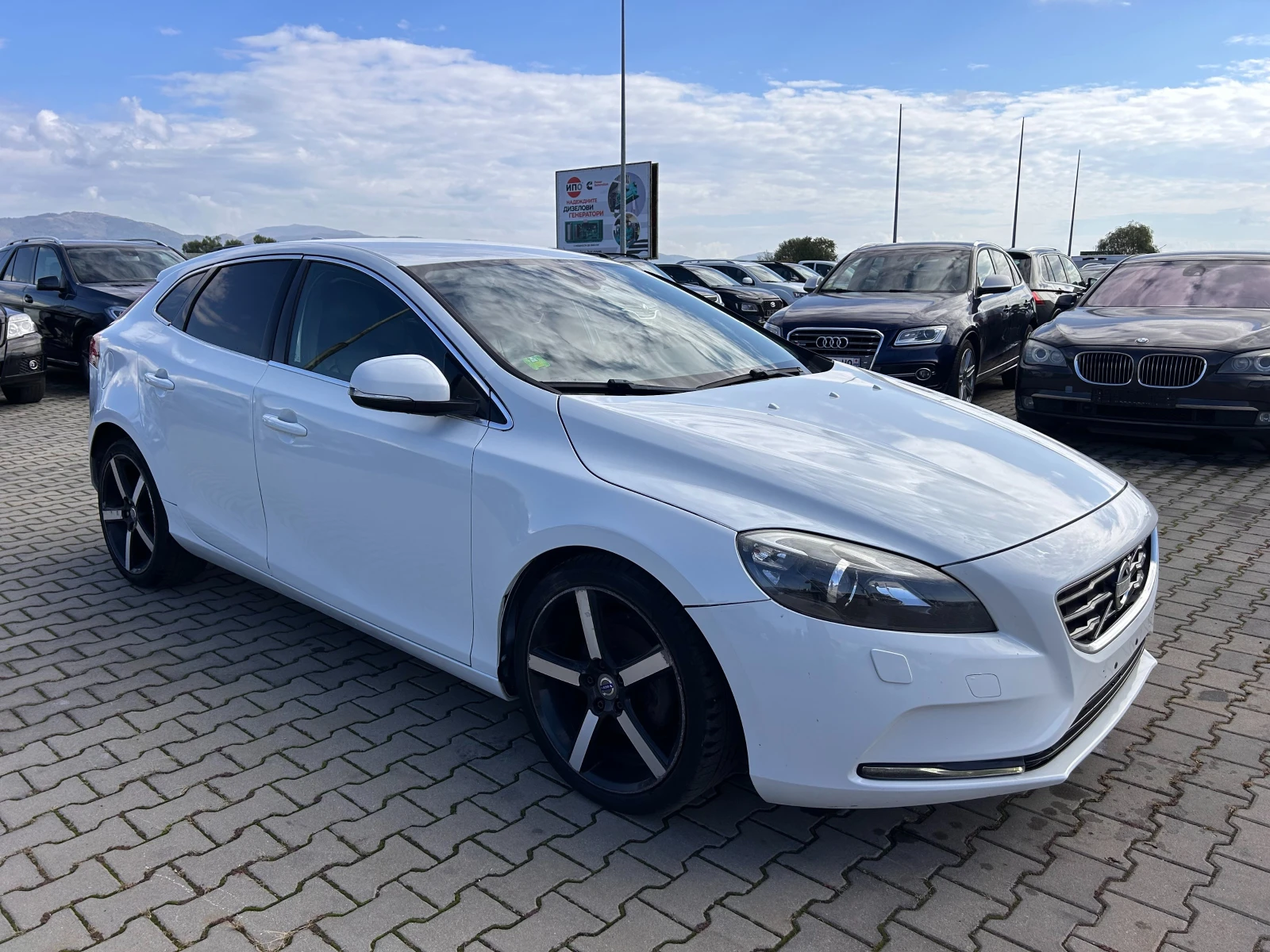 Volvo V40 1.6D KOJA/NAVI EURO 5 - изображение 4