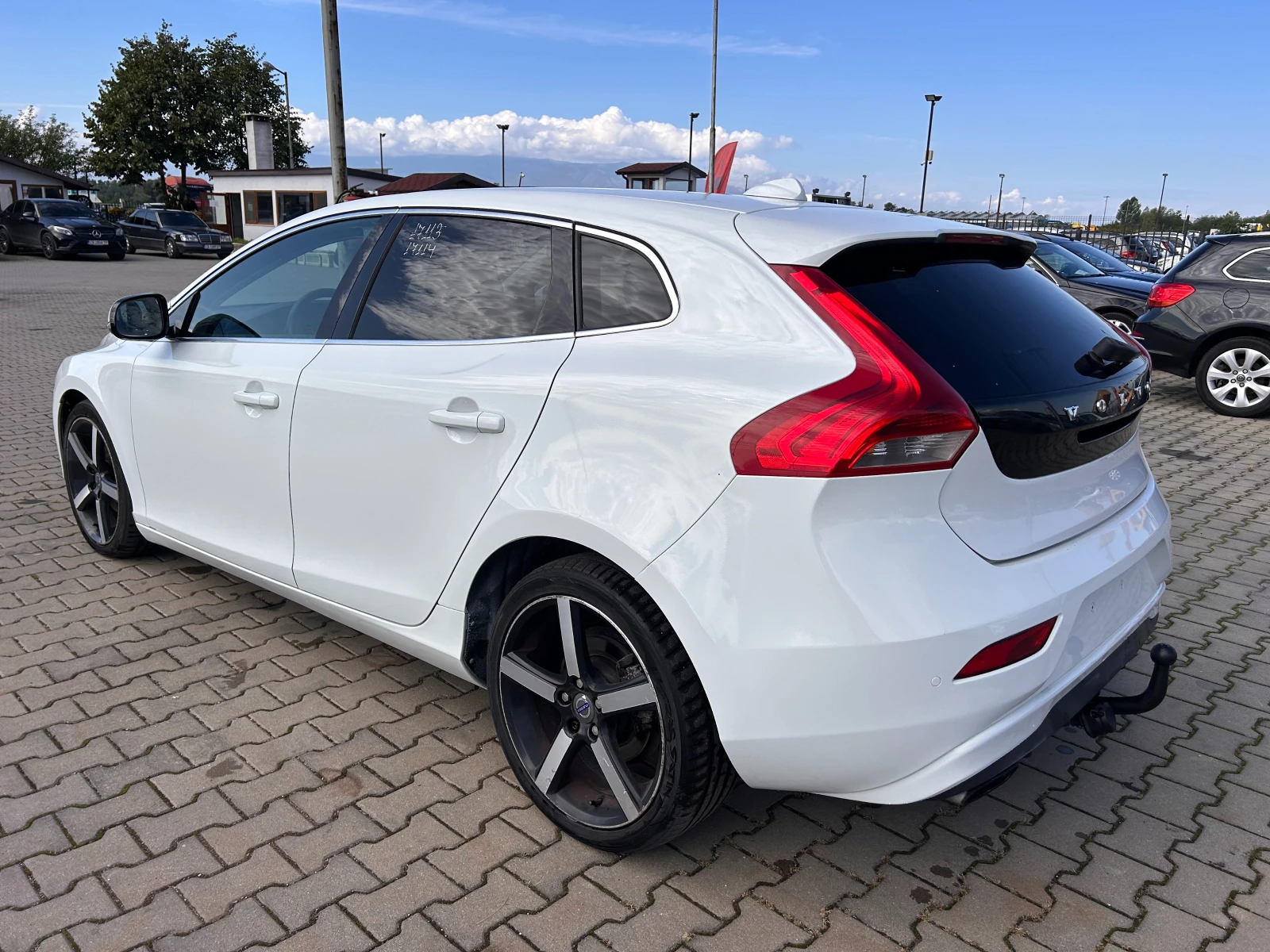 Volvo V40 1.6D KOJA/NAVI EURO 5 - изображение 8