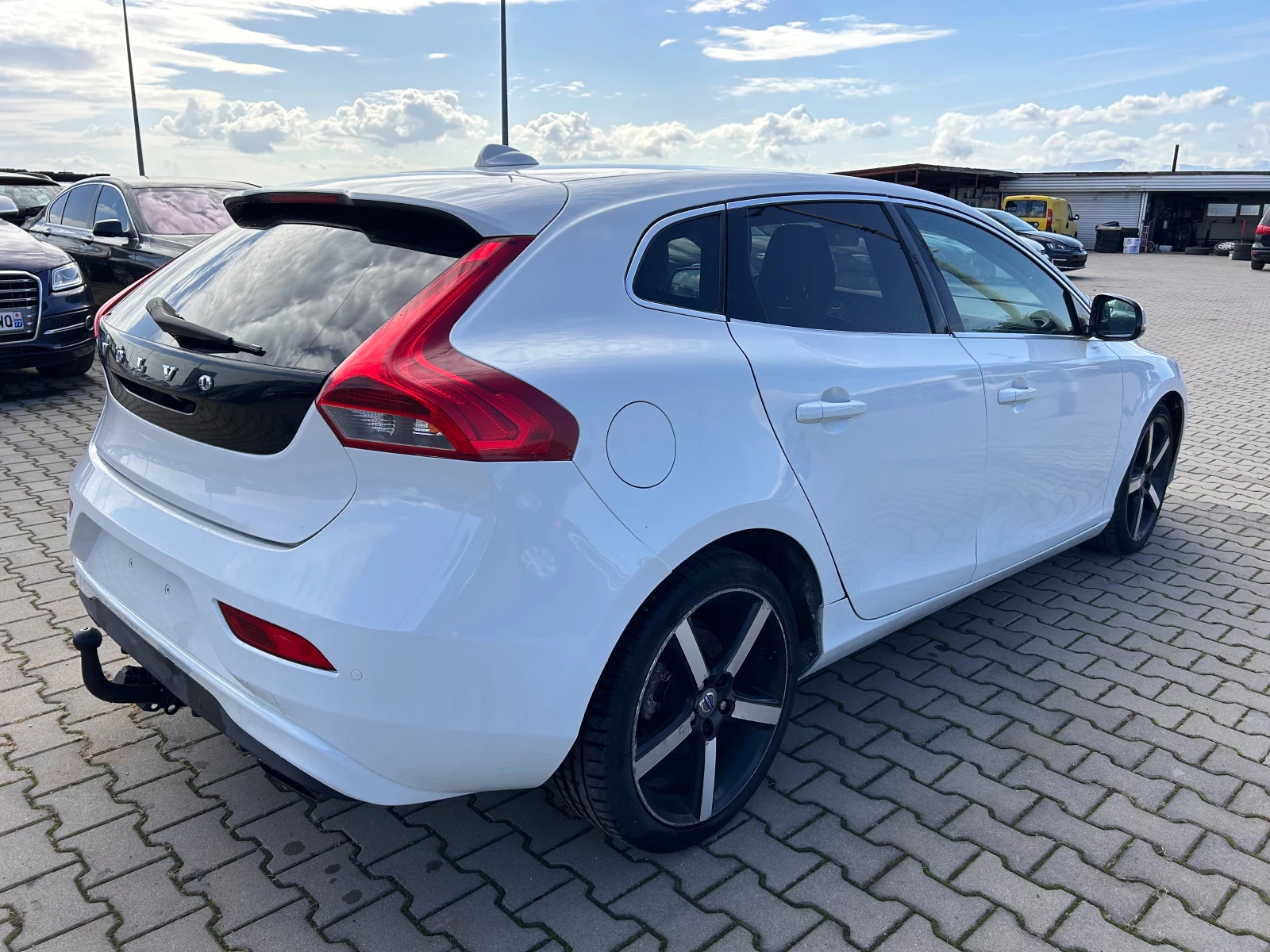 Volvo V40 1.6D KOJA/NAVI EURO 5 - изображение 6