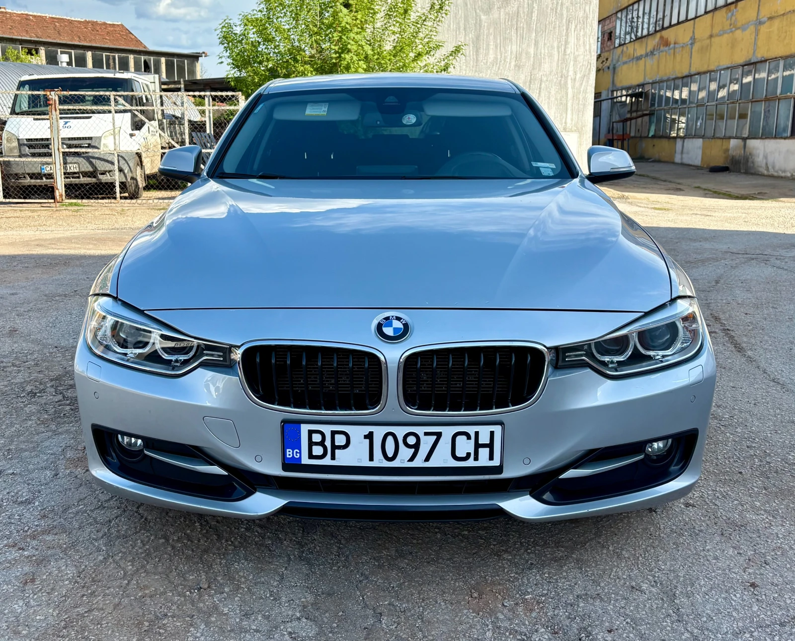 BMW 320 Sport F1 , 184кс - изображение 2