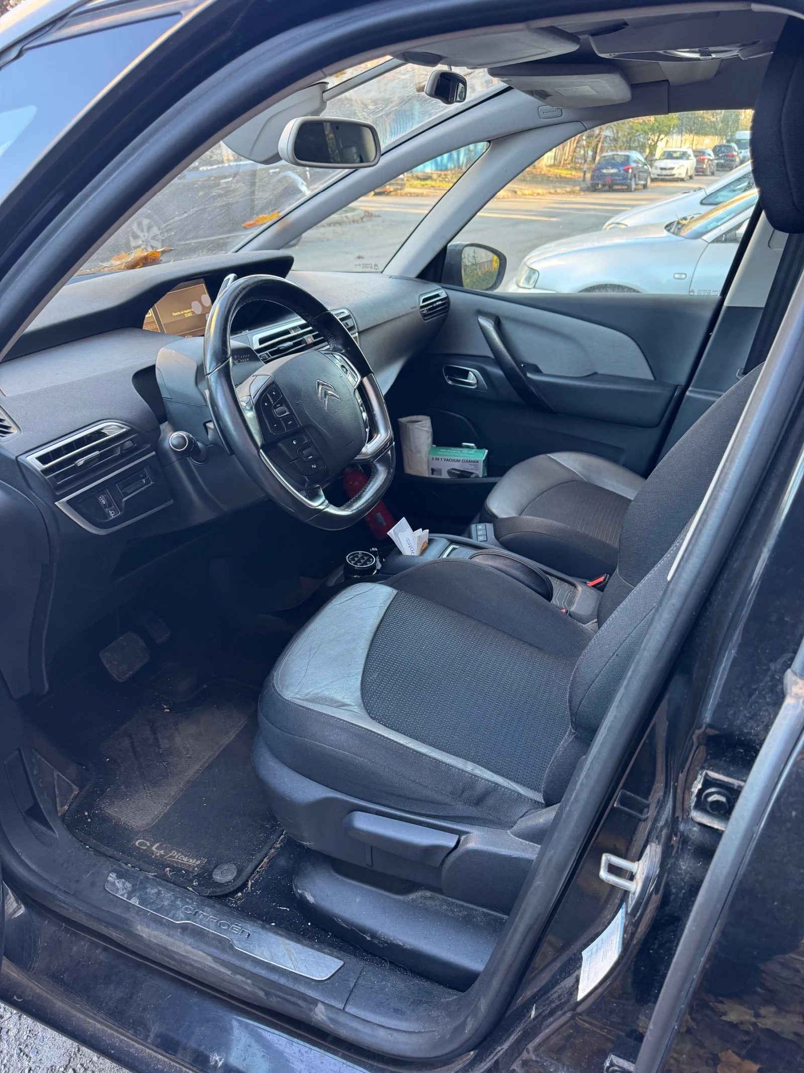 Citroen Grand C4 Picasso 2.0 HDI - изображение 7