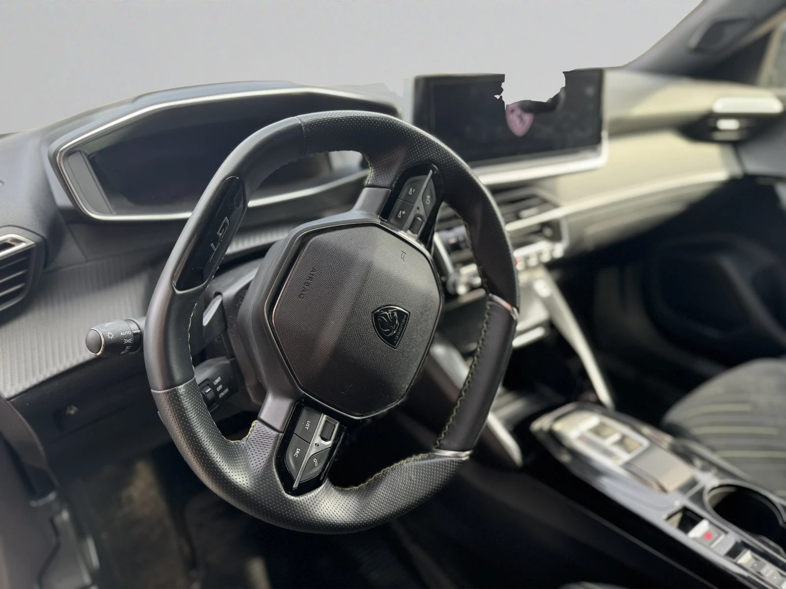 Peugeot 2008 GT - изображение 7