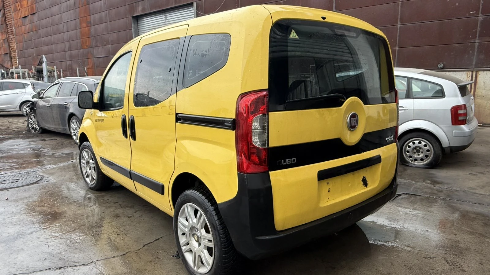Fiat Qubo, снимка 5 - Автомобили и джипове - 54364250