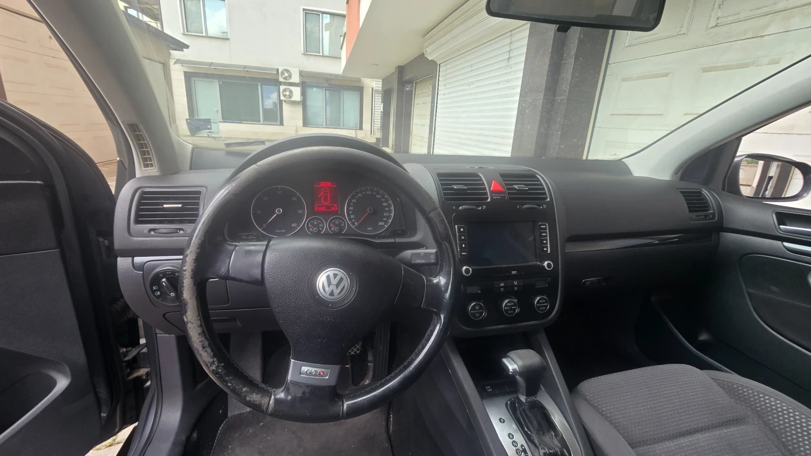 VW Golf, снимка 5 - Автомобили и джипове - 55175483