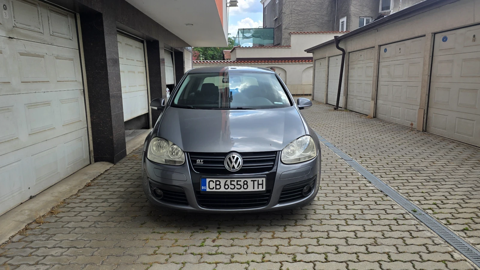 VW Golf