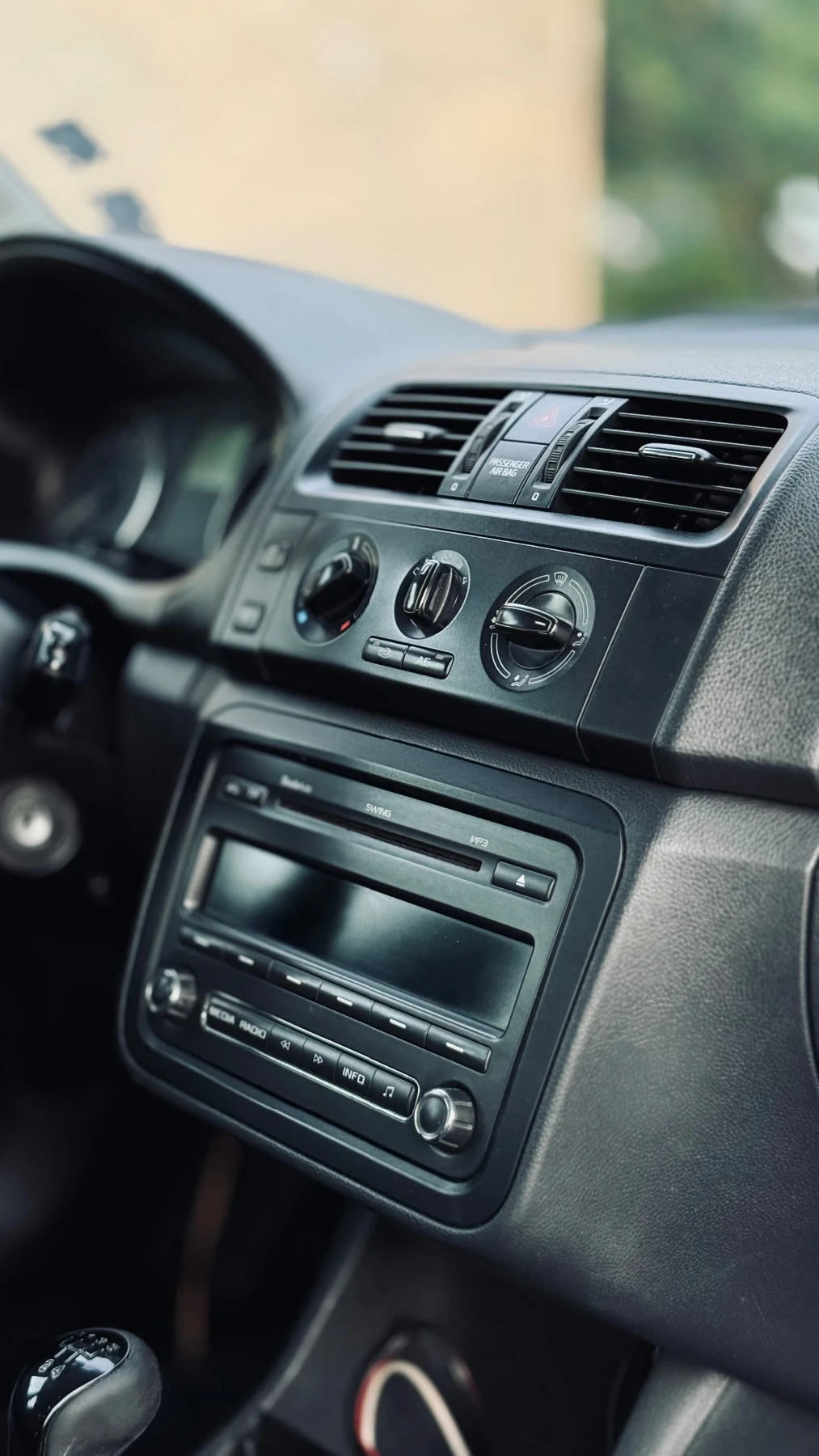 Skoda Fabia, снимка 9 - Автомобили и джипове - 55544420