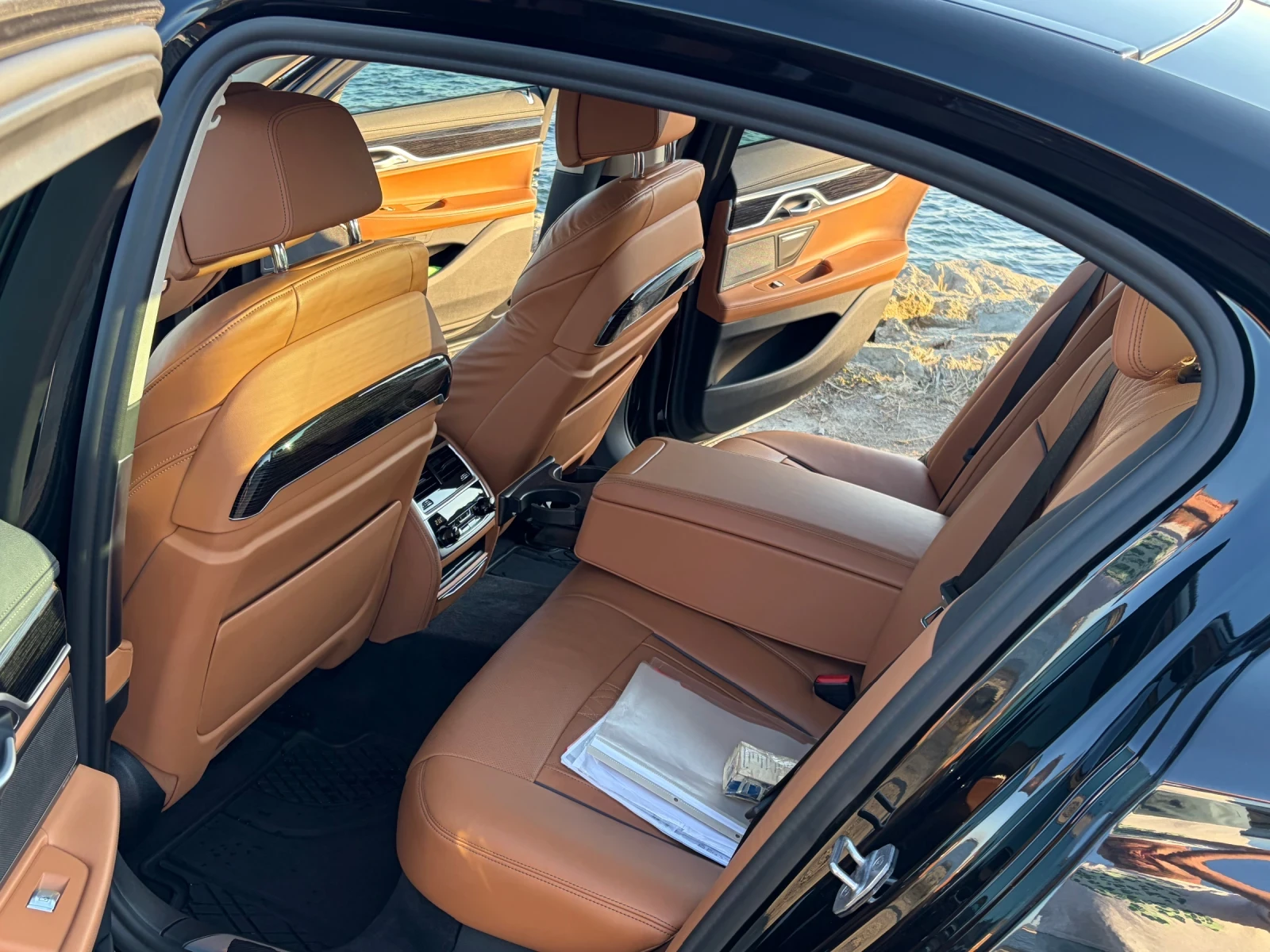 BMW 740, снимка 3 - Автомобили и джипове - 55728739