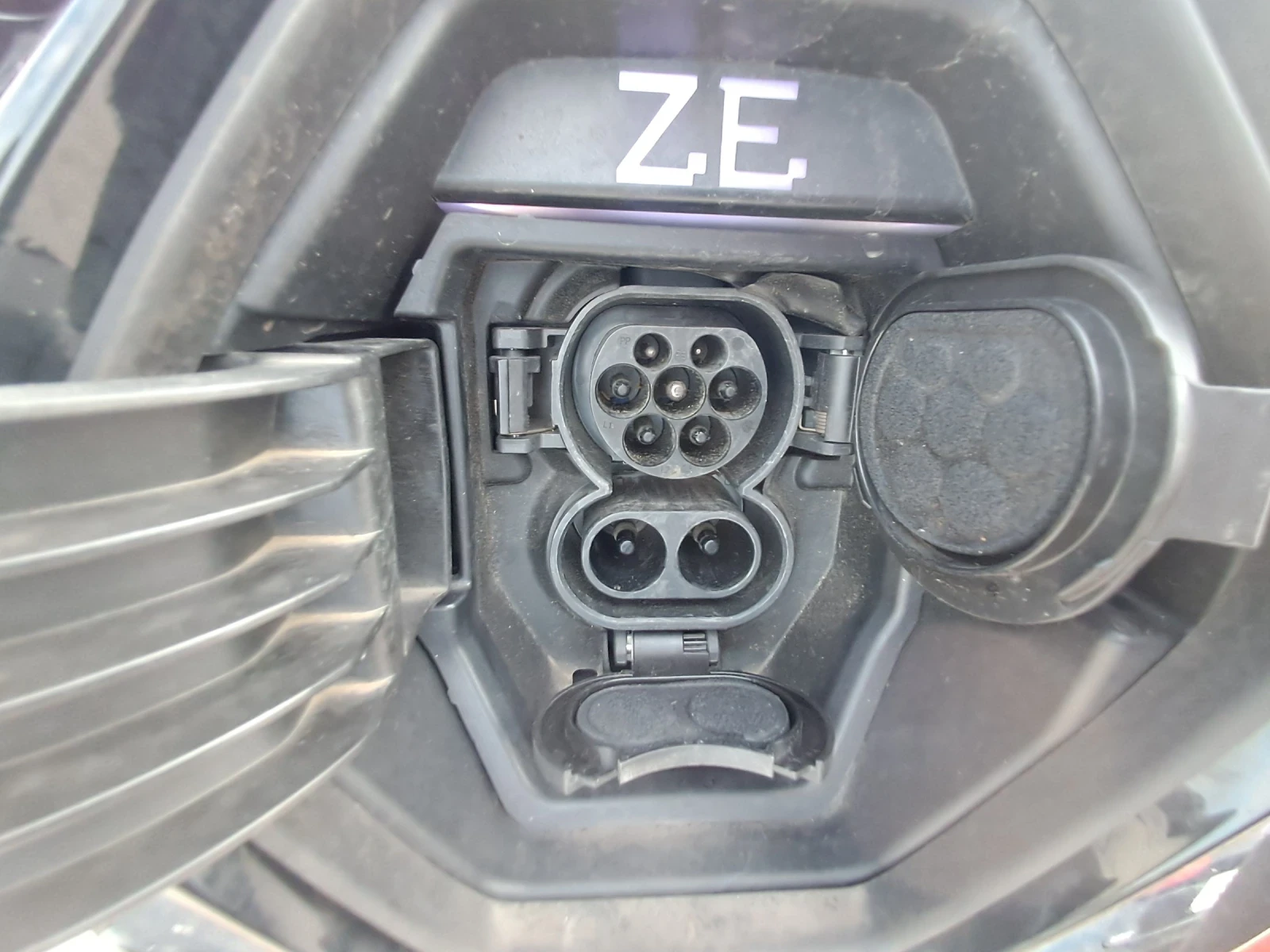 Renault Zoe 52kw 78000km Собствена батерия, снимка 14 - Автомобили и джипове - 55827083