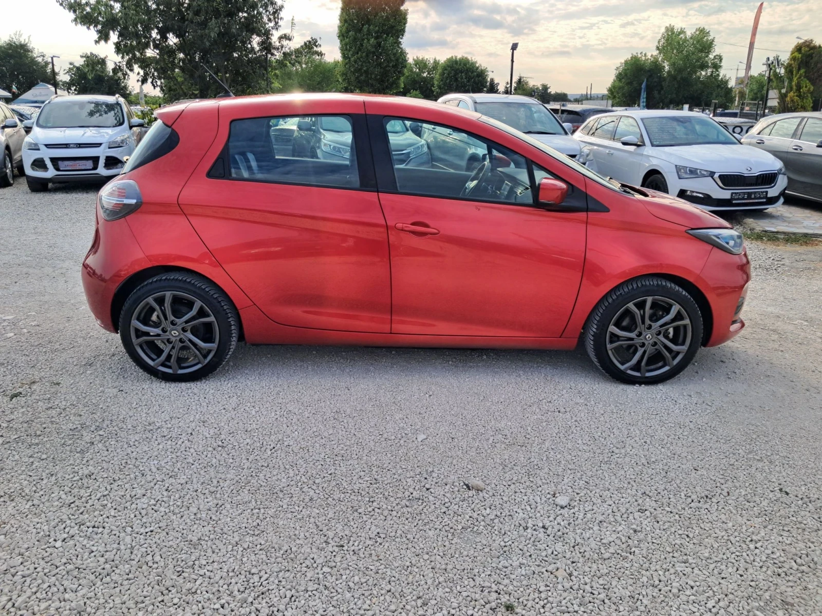 Renault Zoe 52kw 78000km Собствена батерия, снимка 5 - Автомобили и джипове - 55827083