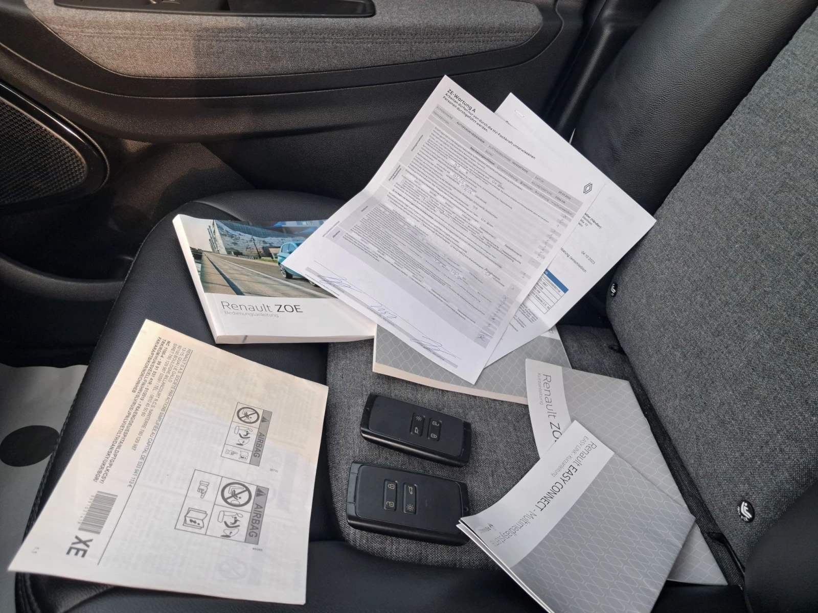 Renault Zoe 52kw 78000km Собствена батерия, снимка 17 - Автомобили и джипове - 55827083