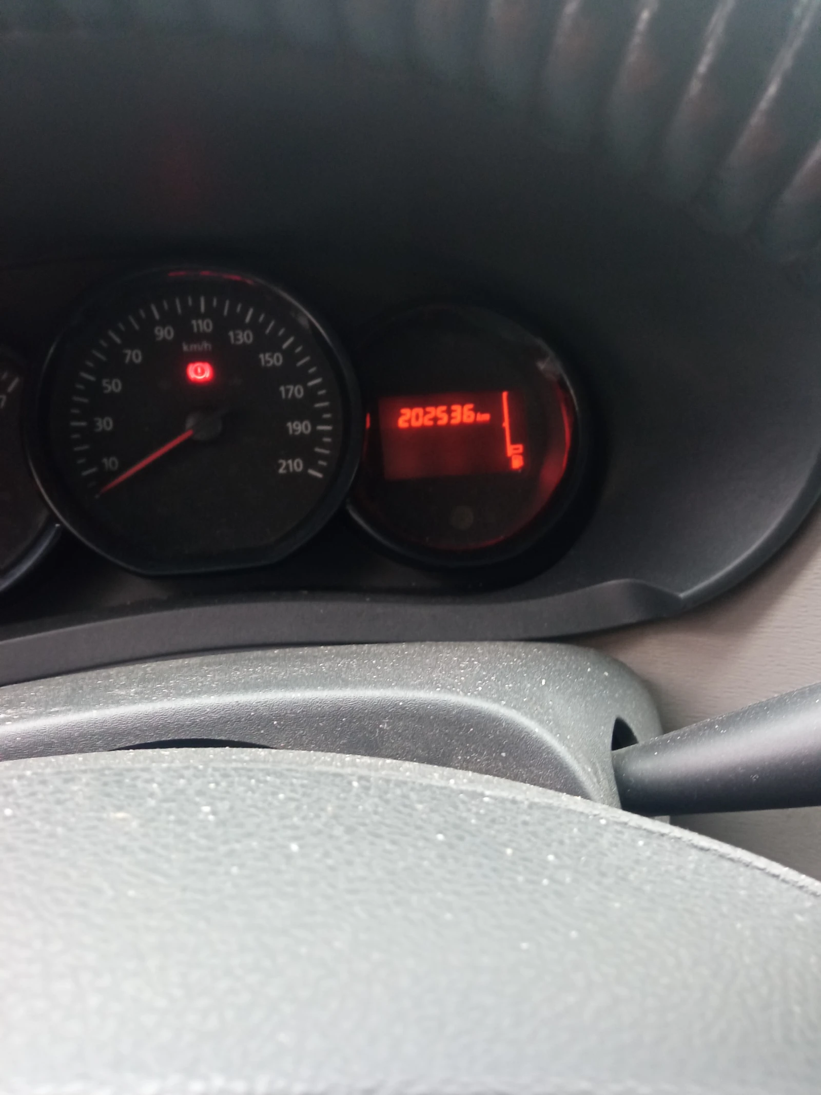 Dacia Dokker 1.5Dci, снимка 7 - Автомобили и джипове - 55949730