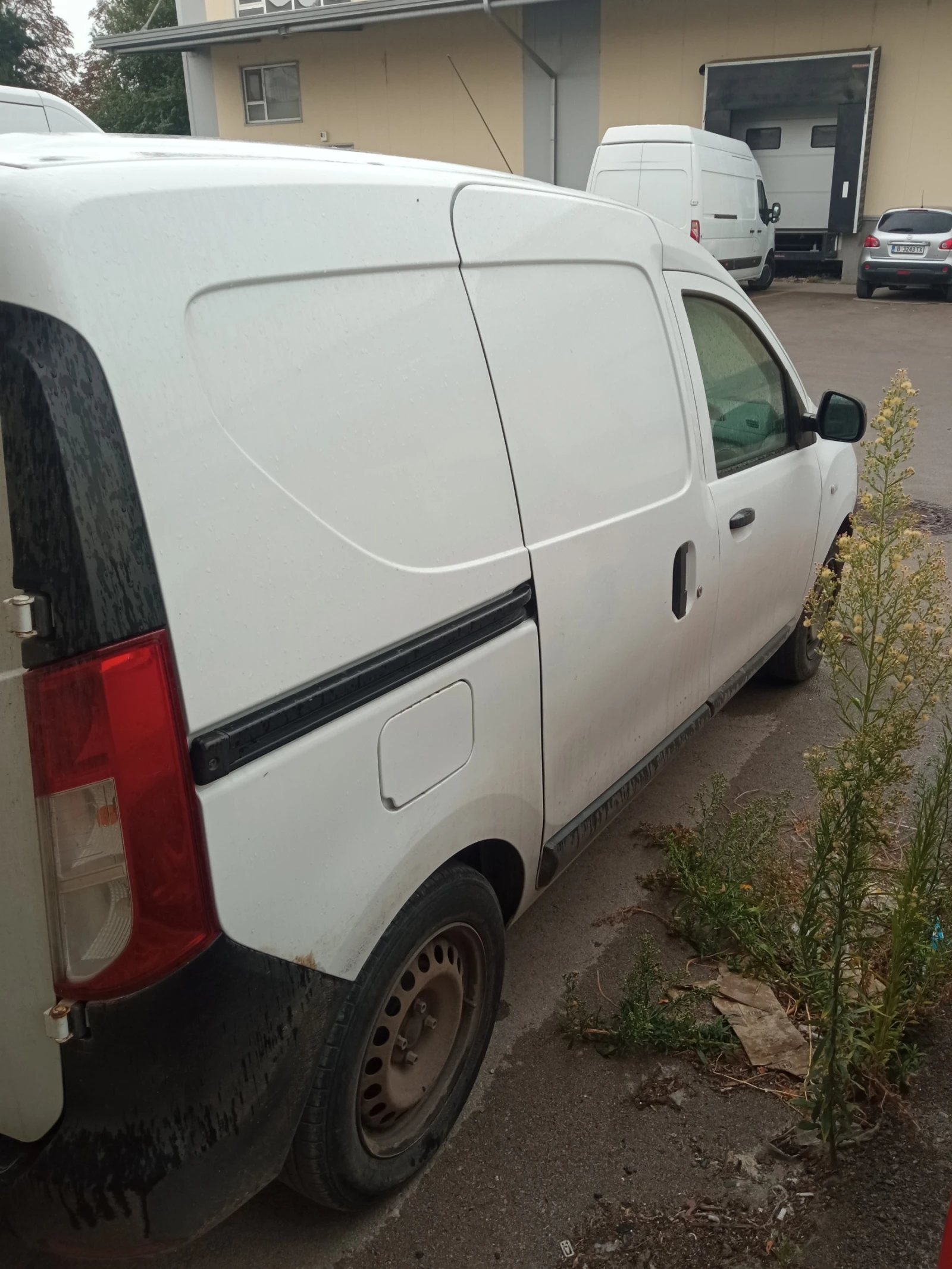 Dacia Dokker 1.5Dci, снимка 4 - Автомобили и джипове - 55949730