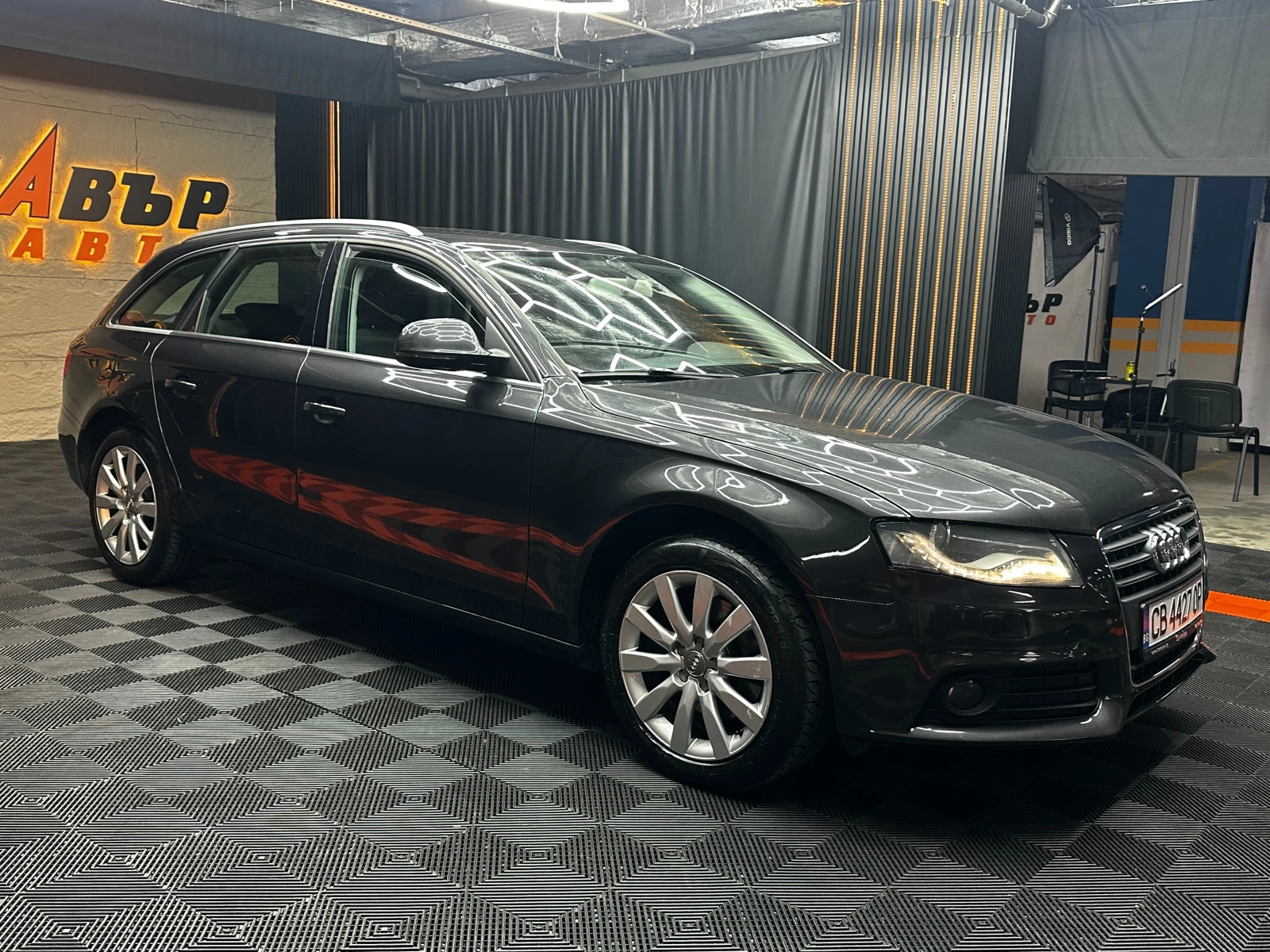 Audi A4 2.0TDI 6 скорости, снимка 3 - Автомобили и джипове - 56099358