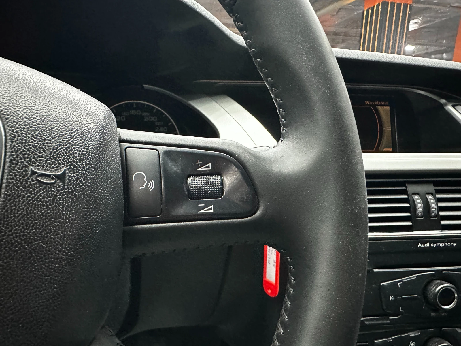 Audi A4 2.0TDI 6 скорости, снимка 14 - Автомобили и джипове - 56099358