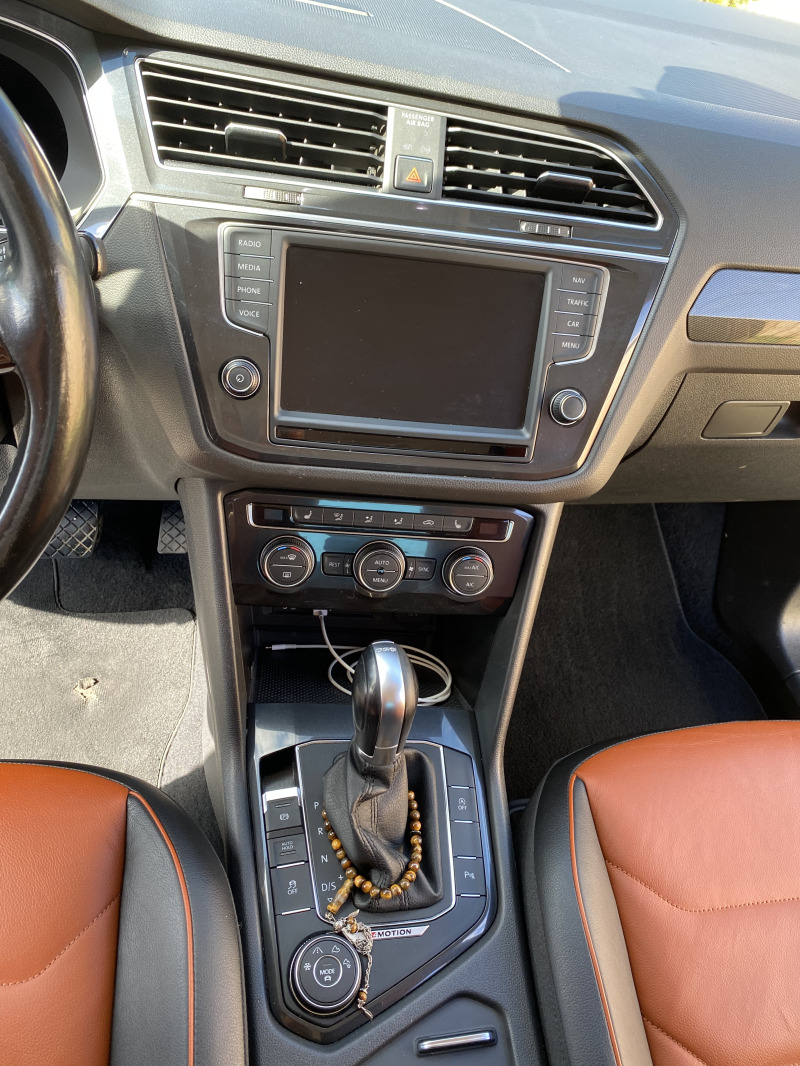 VW Tiguan Digital Cockpit 4Motion 2.0TDi Full+ Full CarPlay, снимка 16 - Автомобили и джипове - 46061208