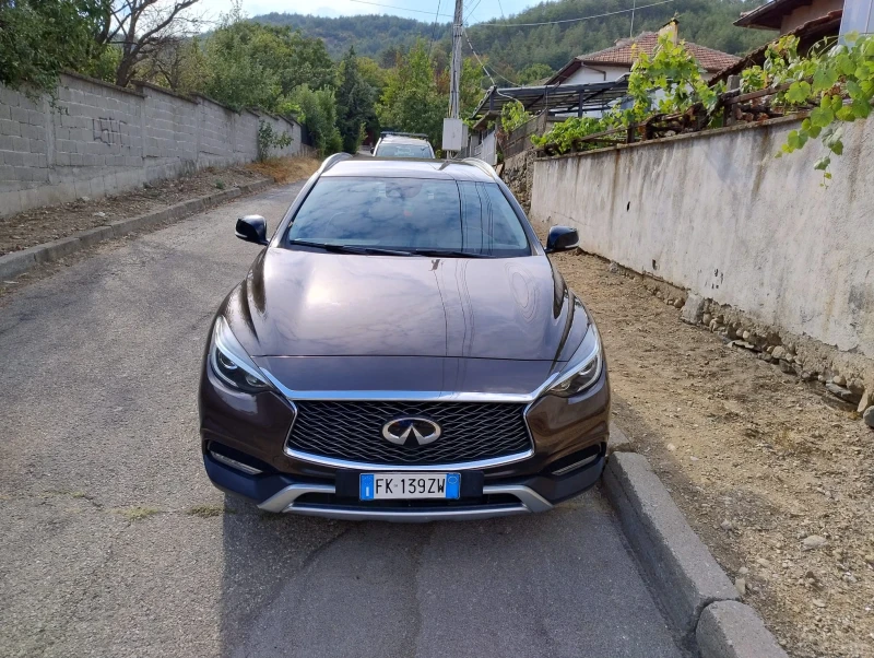 Infiniti QX30, снимка 4 - Автомобили и джипове - 48136183