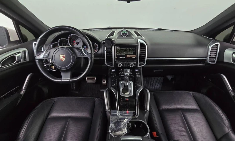 Porsche Cayenne 4.8 S 958 * НАЙ-ДОБРА ЦЕНА В БЪЛГАРИЯ* , снимка 7 - Автомобили и джипове - 52851757